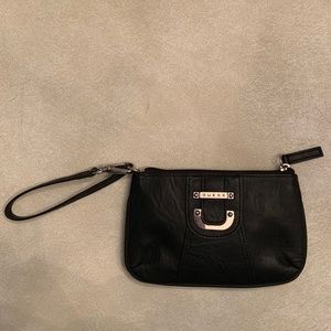 guess // wristlet